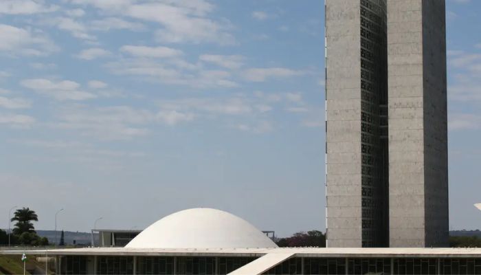 © Fabio Rodrigues Pozzebom/Agência Brasil Senado aprova PEC que define educação como vetor de progresso do país